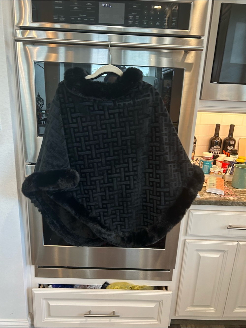 Asha Plush Black Velvet Faux-Fur Trim Poncho One size BNWT